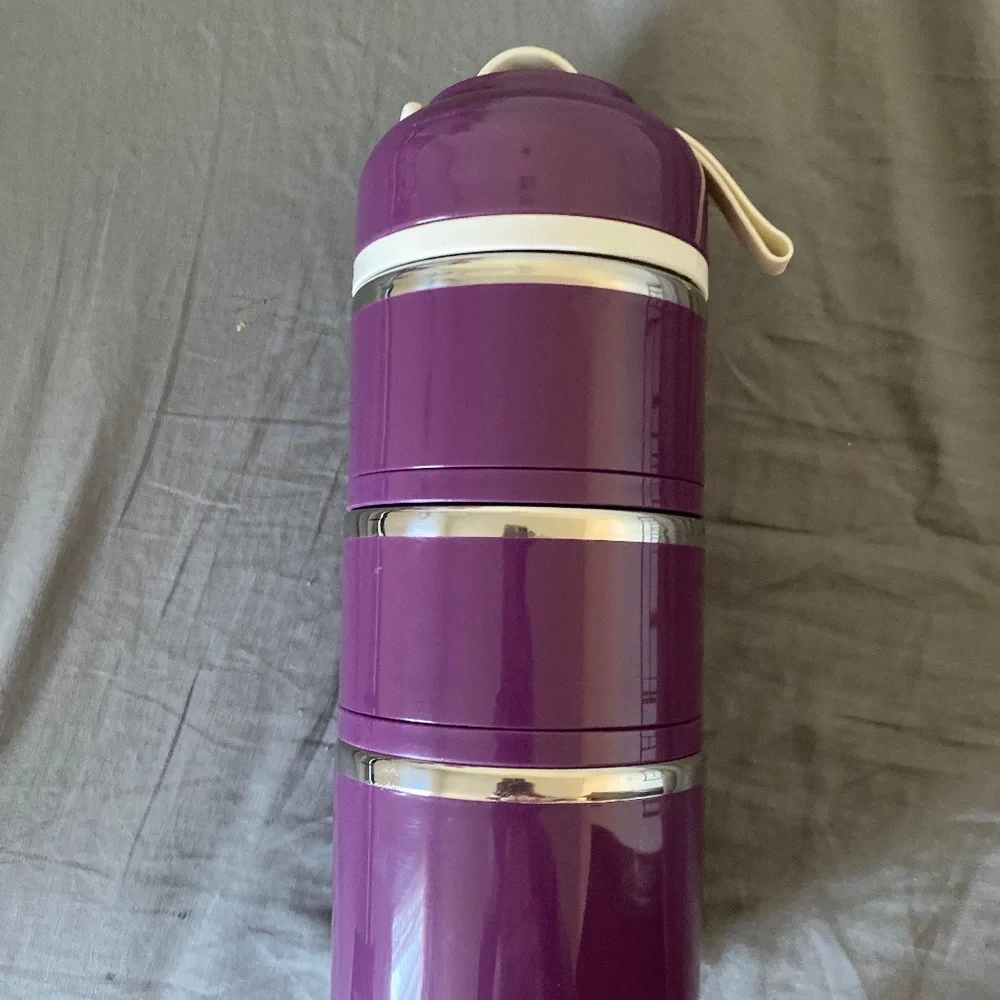 Lunch Box - Picture 1 of 2
